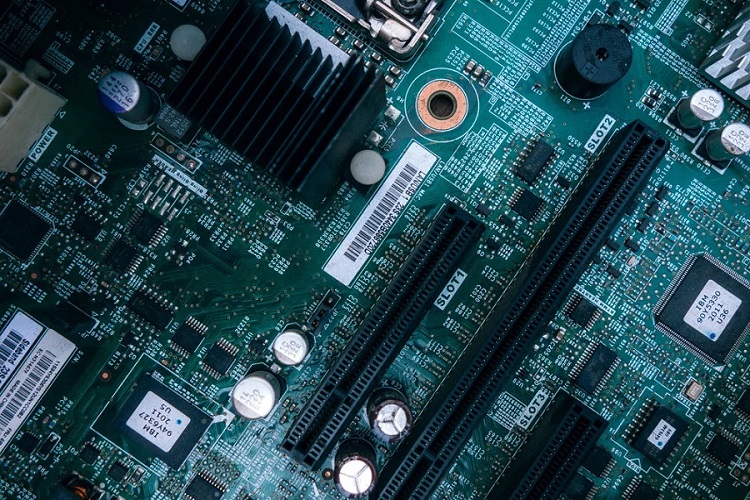 Why is a motherboard important for gaming pc?