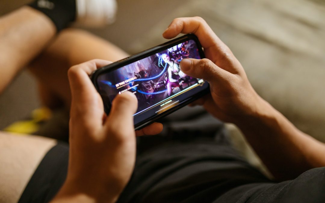 Why Good Posture Helps Mobile Gamers
